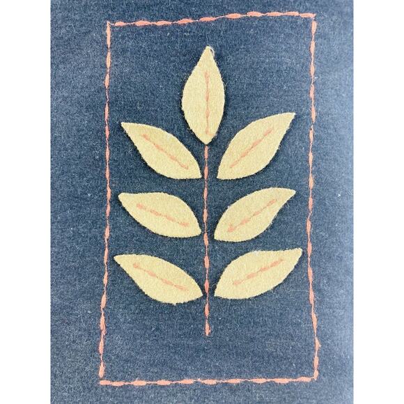 RARE LINEA PELLE BLACK FELT SHOULDER HAND BAG BEAR MOUNTAIN LEAF EMBROIDERED - Picture 11 of 11